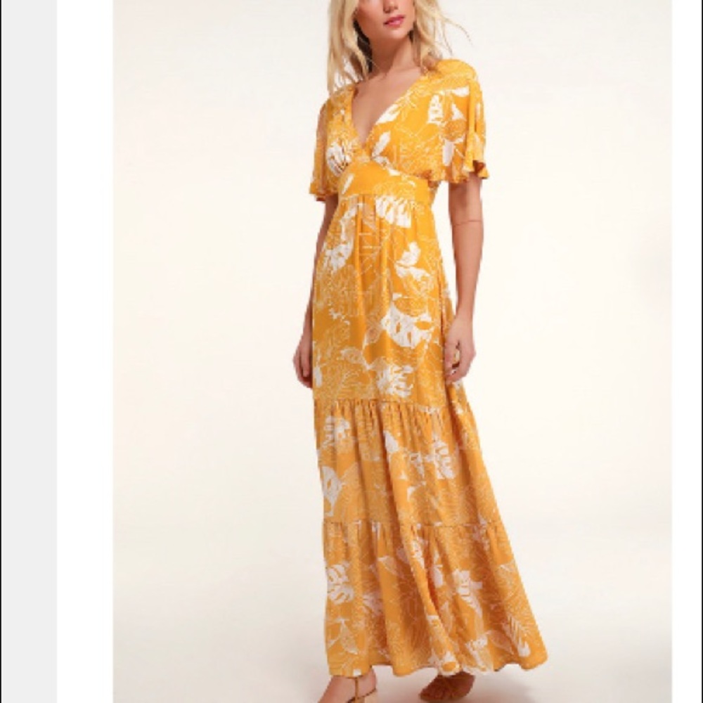 Lulu’s yellow maxi dress